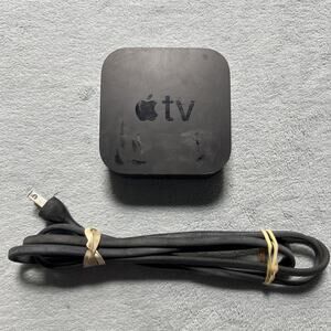 Apple TV 32GB 4th Gen A1625 MGY52LL/A Black Tested Works No Control